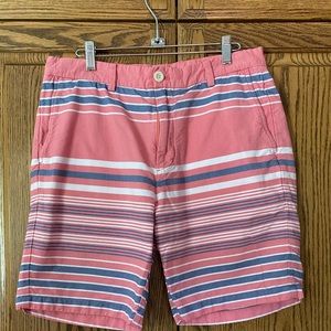 Vineyard Vines shorts - size 33